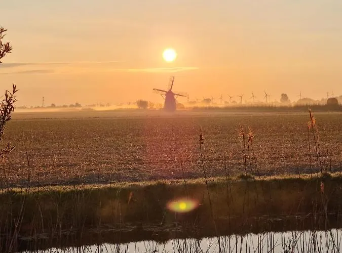 De Veldwachter Bed & Breakfast 4*